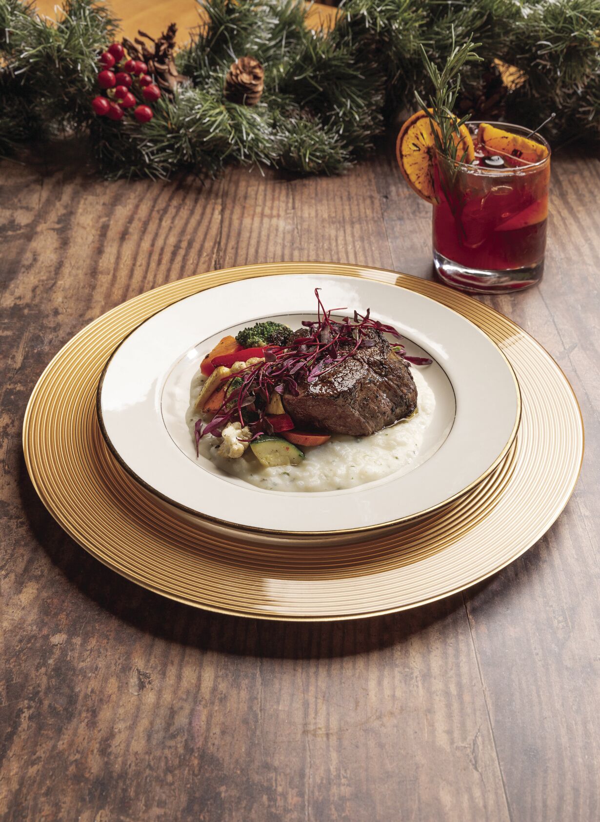2021.11.03_Dierbeck_FE_DiningIN_ShullysCatering-Final_6.jpg